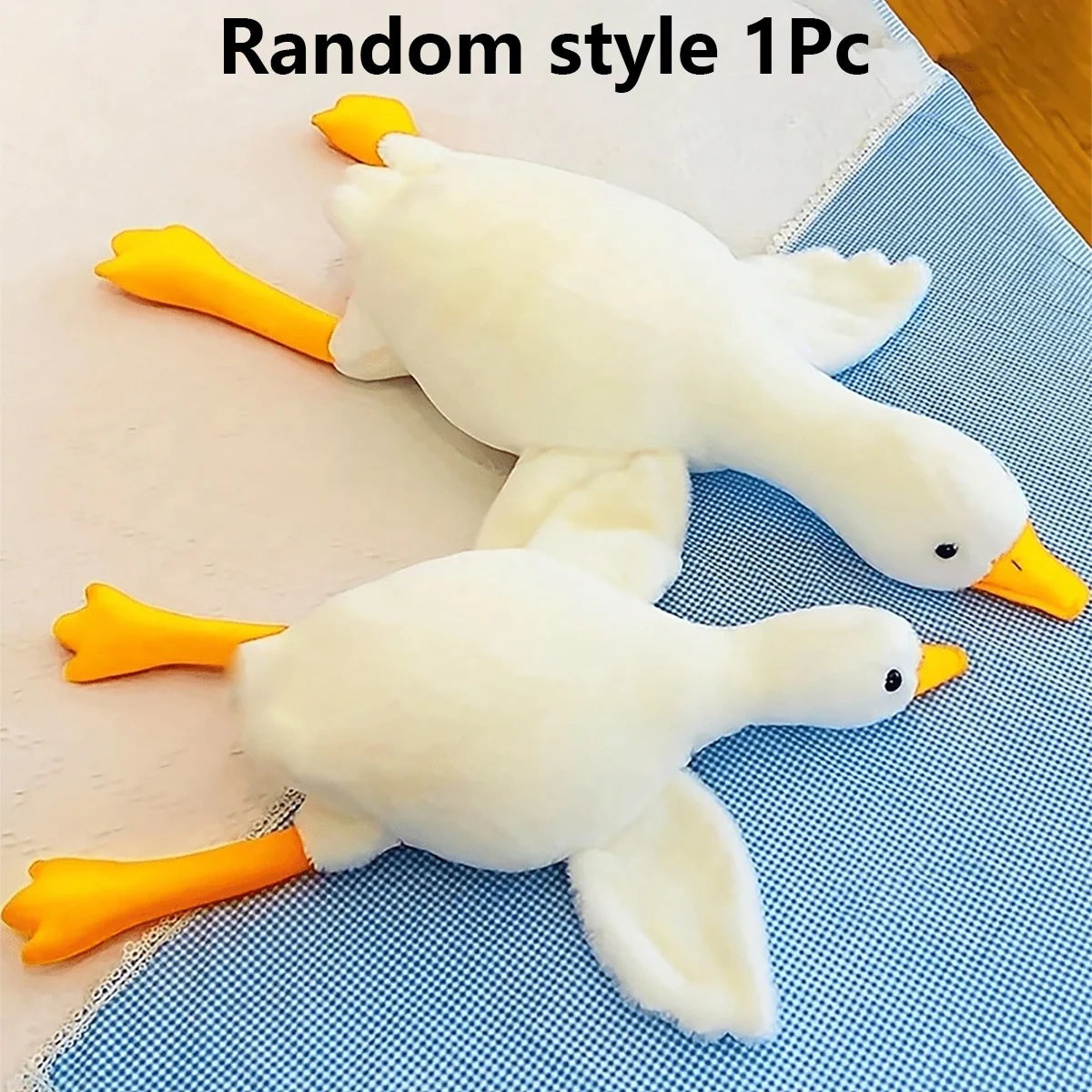 A Set of Soft Duck Plush Toys in White/Grey/Brown, Suitable for Cats and Dogs to Play With, Helping Them Play and Expend Energy, Suitable for Small to Medium-Sized Pets (Large Pets May Bite, so They Are Not Recommended for La